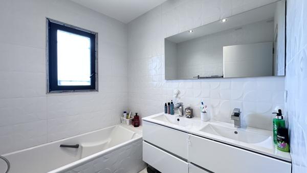 Maison 5 pièces - 143 m² Exclusivité efficity