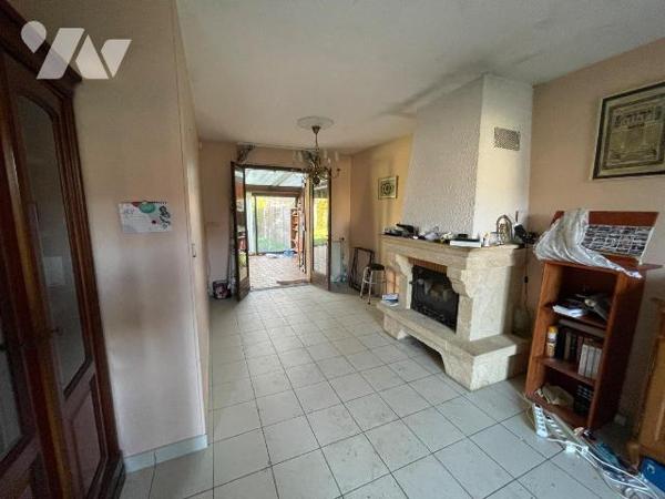 Olivet, dans une secteur calme et recherché, venez visiter cette maison d environ 90m², composé...