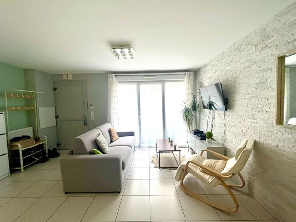 Maison 3 chambres avec cour privative , Quartier convivial proche commodités €279 000 ** - Référence 7439