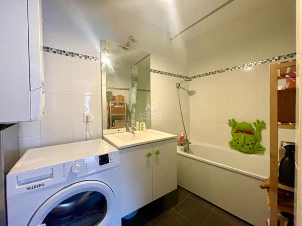 Maison 3 chambres avec cour privative , Quartier convivial proche commodités €279 000 ** - Référence 7439