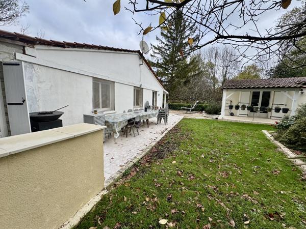 Semoussac (17150) Plain-pied deux chambres et gîtes T2 à SÉMOUSSAC