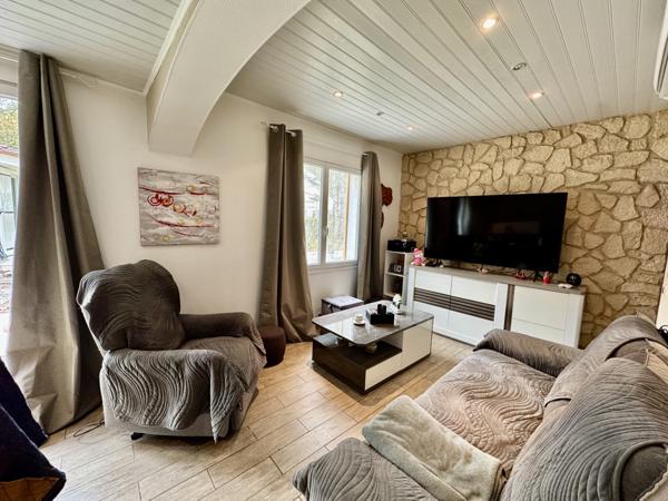 Semoussac (17150) Plain-pied deux chambres et gîtes T2 à SÉMOUSSAC