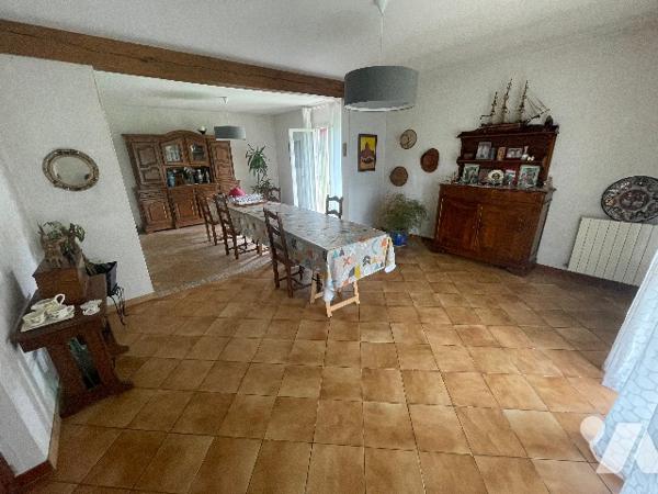 Grande Maison Familiale avec Garages – 65690 Barbazan-Debat