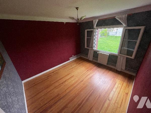 Grande Maison Familiale avec Garages – 65690 Barbazan-Debat