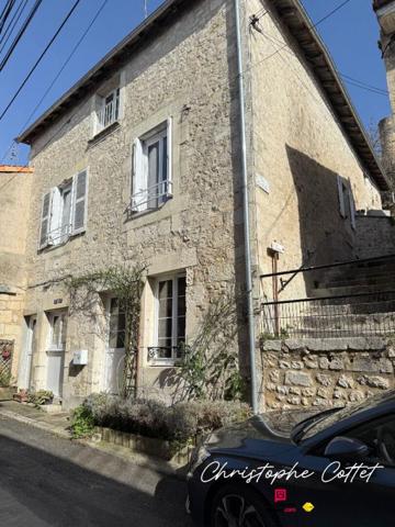 Chauvigny - Maison de caractère au pied de la cité médiévale - Charme & authenticité