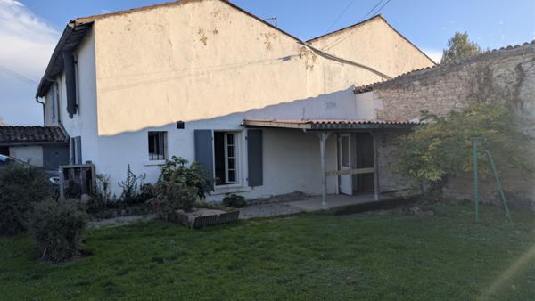 Maison  7 pièce(s)  3 chambre(s)  197 m²