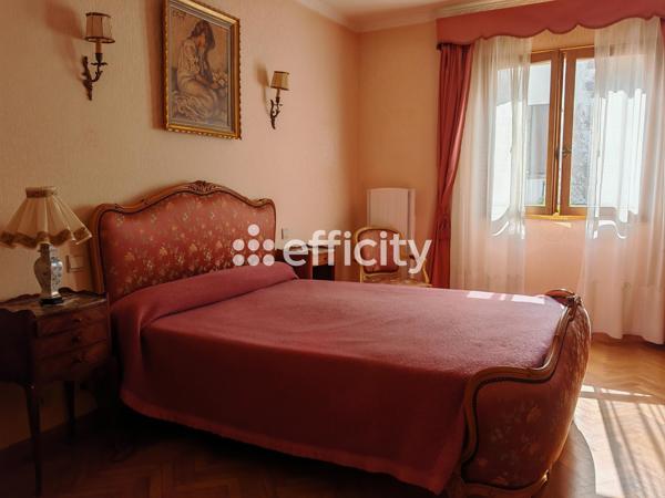 Maison 5 pièces - 135 m² Exclusivité efficity