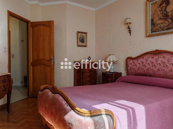 Maison 5 pièces - 135 m² Exclusivité efficity