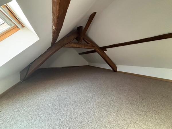 MAISON ANCIENNE EN PIERRE