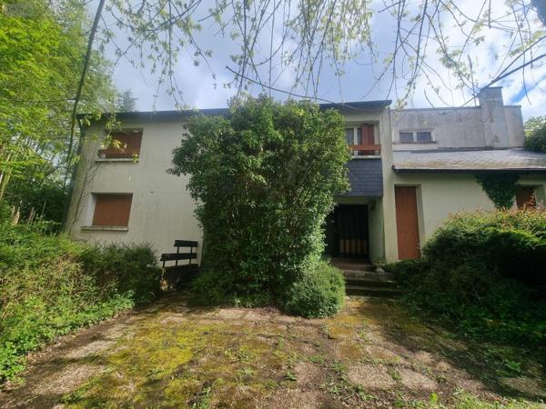 Maison à vendre à Neuvy-Saint-Sépulchre dans l'Indre (36230), ref : CG/204   
Route de chateauroux