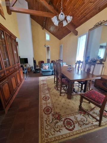 Maison à vendre à Neuvy-Saint-Sépulchre dans l'Indre (36230), ref : CG/204   
Route de chateauroux