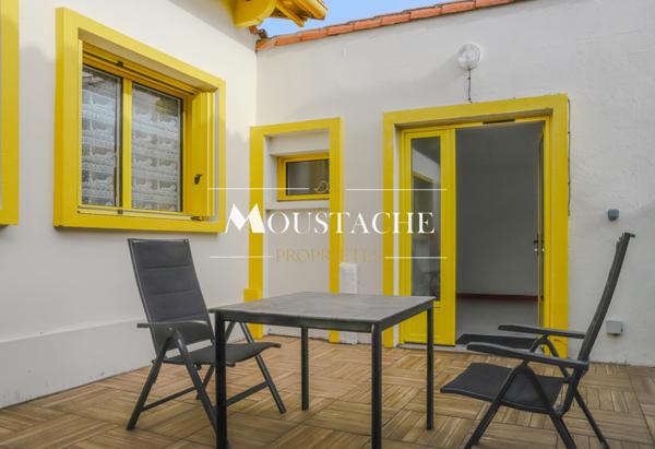 MAISON SEVENTIES AU CHARME AFFIRMÉ - PROCHE PLAGE & COMMERCES -