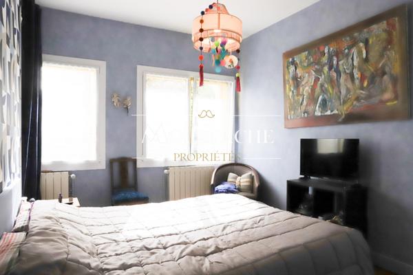 MAISON SEVENTIES AU CHARME AFFIRMÉ - PROCHE PLAGE & COMMERCES -