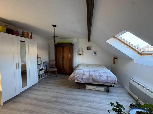 Maison 6 pièces 242 m2