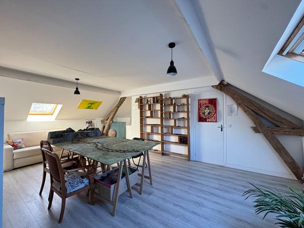 Maison 6 pièces 242 m2
