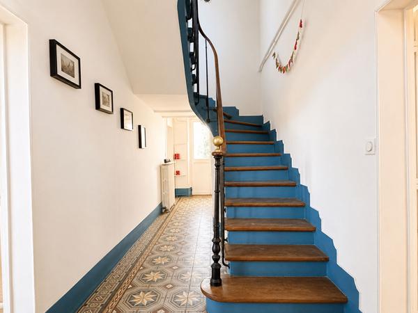 Maison 6 pièces 242 m2