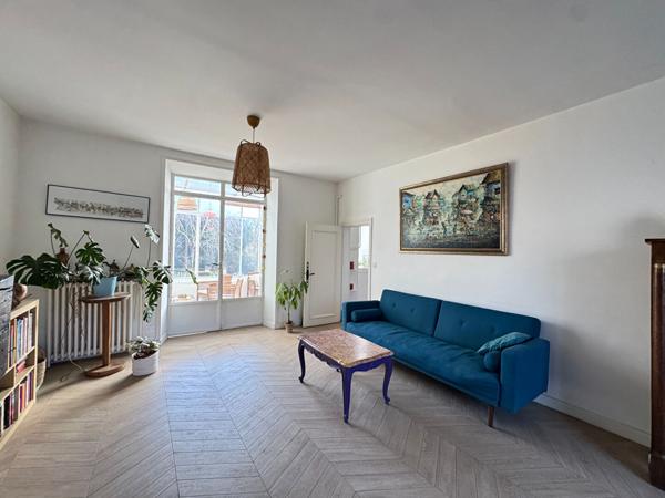 Maison 6 pièces 242 m2