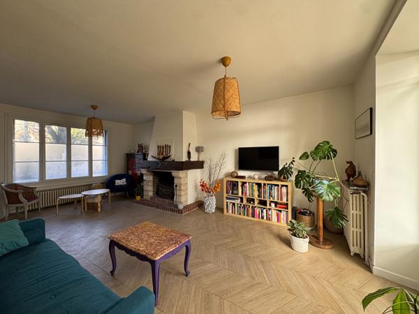 Maison 6 pièces 242 m2