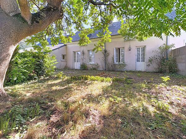 Maison Longue Jumelles de plain pied avec garage et jardin 112 m2