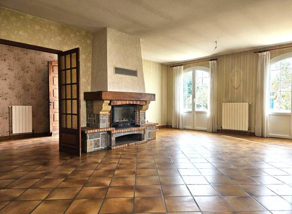 Lavardac (47230) EXCLUSIVTE LAVARDAC (47) - VILLA ELEGANTE - 1980 - 124M² - P5 - 3CH - GARAGE - SOUS-SOL - TERRAIN 1802M²