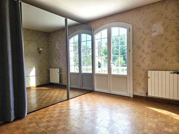 Lavardac (47230) EXCLUSIVTE LAVARDAC (47) - VILLA ELEGANTE - 1980 - 124M² - P5 - 3CH - GARAGE - SOUS-SOL - TERRAIN 1802M²