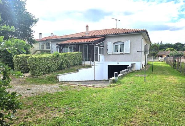 Lavardac (47230) EXCLUSIVTE LAVARDAC (47) - VILLA ELEGANTE - 1980 - 124M² - P5 - 3CH - GARAGE - SOUS-SOL - TERRAIN 1802M²