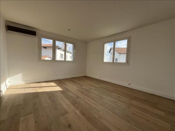 Appartement à vendre |  Royan |  2 pièces | 63,9 m²