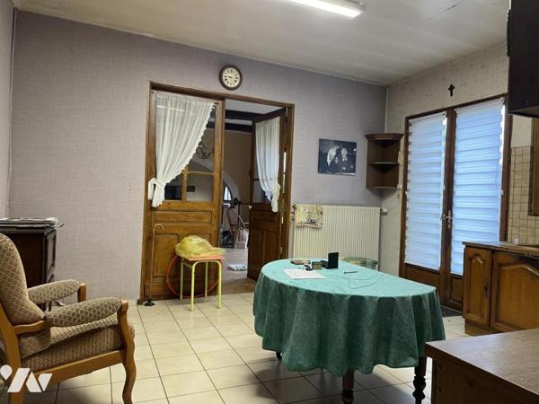 En vente à MAILLY-MAILLET (80560) - Maison à rénover
