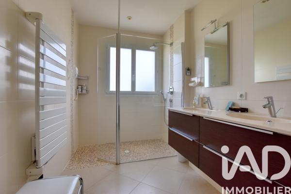 Maison à vendre 4 pièces 122 m² Le Taillan-Médoc