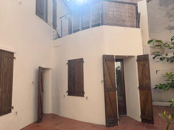 Vendu loué Appartement Marseille 3 pièces 68 m2 terrasse 30m2 13008 Marseille Secteur Rouet