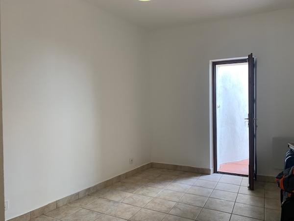 Vendu loué Appartement Marseille 3 pièces 68 m2 terrasse 30m2 13008 Marseille Secteur Rouet