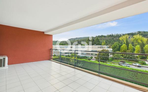 Appartement à louer    3 pièces • 69,50 m2 Mandelieu-la-Napoule