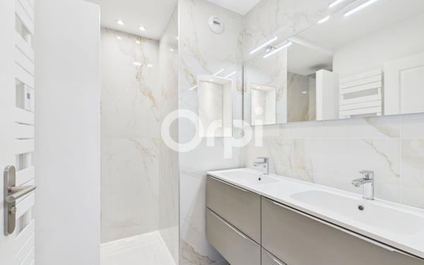 Appartement à louer    3 pièces • 69,50 m2 Mandelieu-la-Napoule