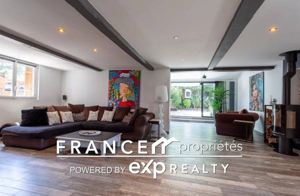 Maison 245 m2 - 7 pièces.