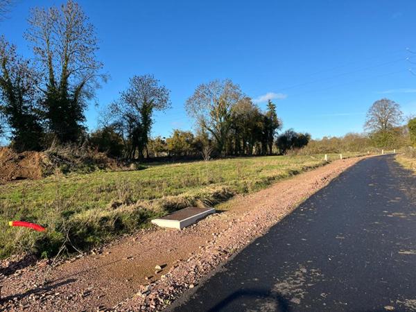 NORON L'ABBAYE TERRAIN VIABILISE DE 696 m²