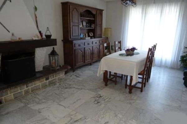 Dpt Haute Garonne (31), à vendre REVEL maison P6