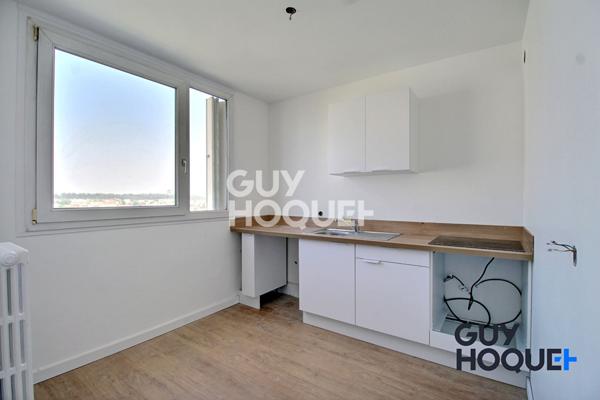 Grand T1 - stationnement collectif - Tram T4 - Lyon 8