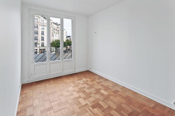 Nantes Ste Thérèse Procé T5 avec loggia box et cave,  
Nantes 44000