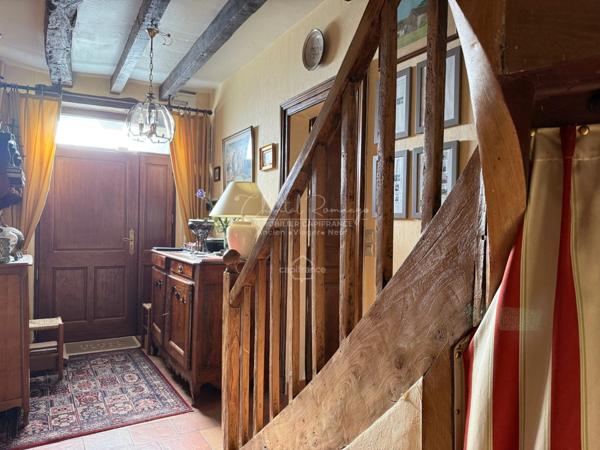 VIAGER OCCUPÉ – Maison de caractère avec piscine + dépendances – Grand jardin – LÉSIGNY (86)