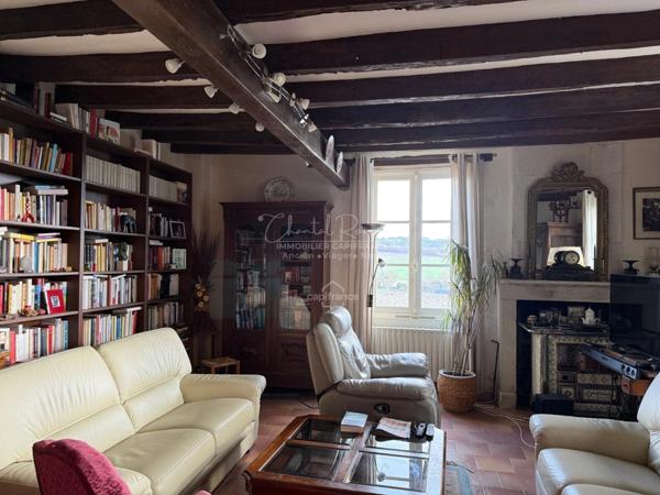 VIAGER OCCUPÉ – Maison de caractère avec piscine + dépendances – Grand jardin – LÉSIGNY (86)