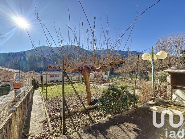 House for sale 4 rooms 50 m² Saint-Laurent-de-Cerdans