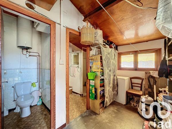 House for sale 4 rooms 50 m² Saint-Laurent-de-Cerdans