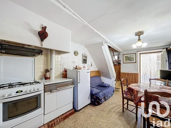 House for sale 4 rooms 50 m² Saint-Laurent-de-Cerdans