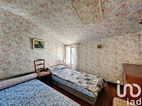 House for sale 4 rooms 50 m² Saint-Laurent-de-Cerdans