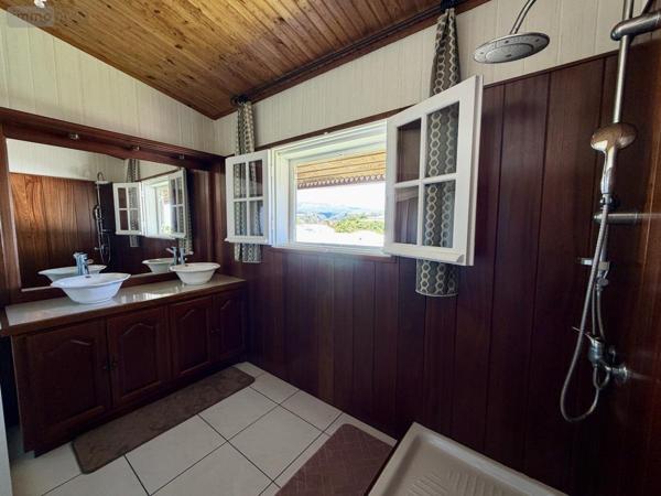 Maison à vendre à Saint-Benoît à la Réunion (97470), ref : 97409-294