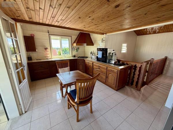 Maison à vendre à Saint-Benoît à la Réunion (97470), ref : 97409-294