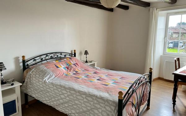 Maison à vendre    5 pièces • 148 m2 Cussac