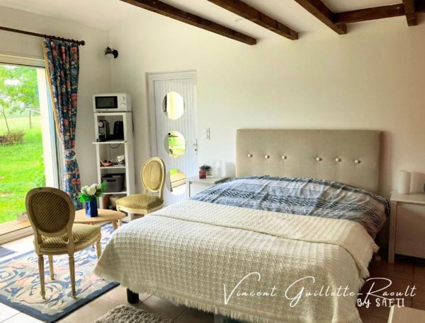 Maison/Villa 160 m² 5 pièces avec studio indépendant – Terrain clos et arboré de 3 500 m² avec piscine