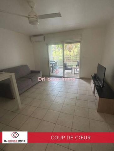 Appartement à louer 1 pièce de 160 m²