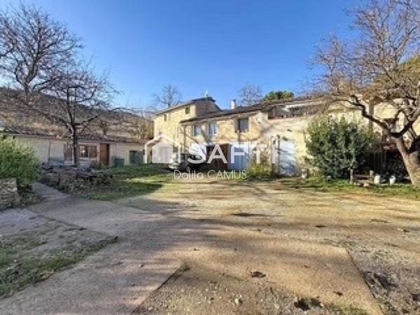 Belle propriété non loin du lac, fort potentiel, possibilité d'un revenu